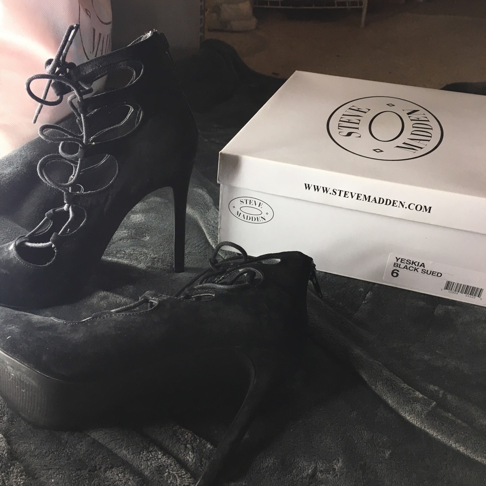 STEVE MADDEN Heels